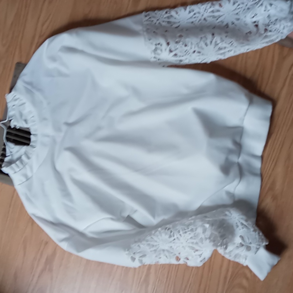 Blouse size small